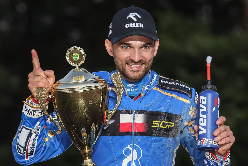 Speedway GP: Polish Frontrunner Zmarzlik Ends Wait For Teterow Triumph ...